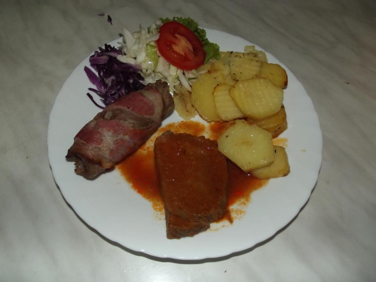Pensiunea Casa Zmeilor Dragus Luaran gambar